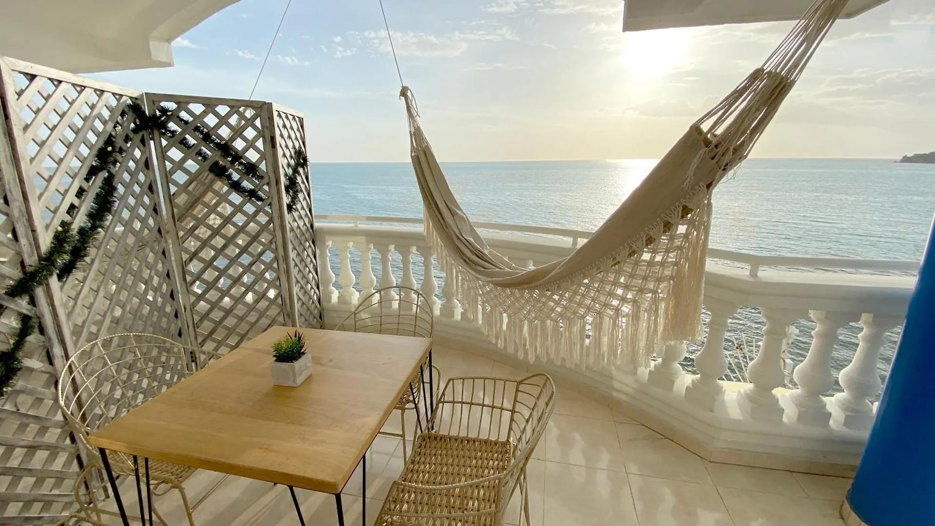 Azul Hotel Boutique Santa Marta  0*, Santa Marta (Magdalena)